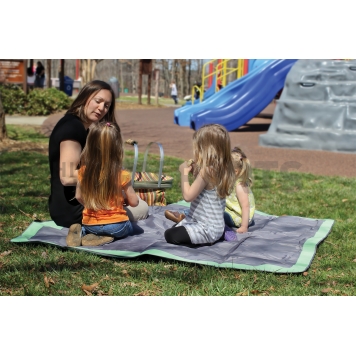 Camco Picnic Blanket 57 Inch x 57 Inch Chartreuse - 42808-2