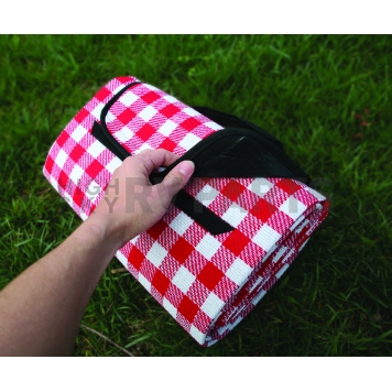 Camco Picnic Blanket 51 Inch x 59 Inch Red And White Checkered - 42801-2