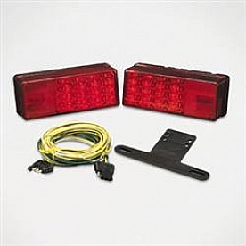 Wesbar Trailer Tail Light Red Rectangular - 407540