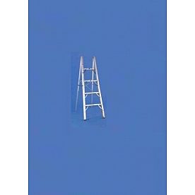 Folding Step Style Ladder 5' Height 4 Steps 225 LB